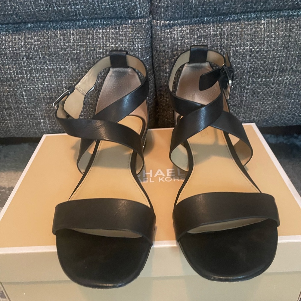 Michael Kors Elegant Black Strappy Sandals